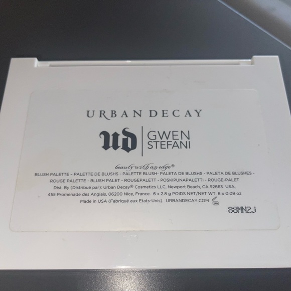 Urban decay gwen stefani blush palette - Picture 3 of 3